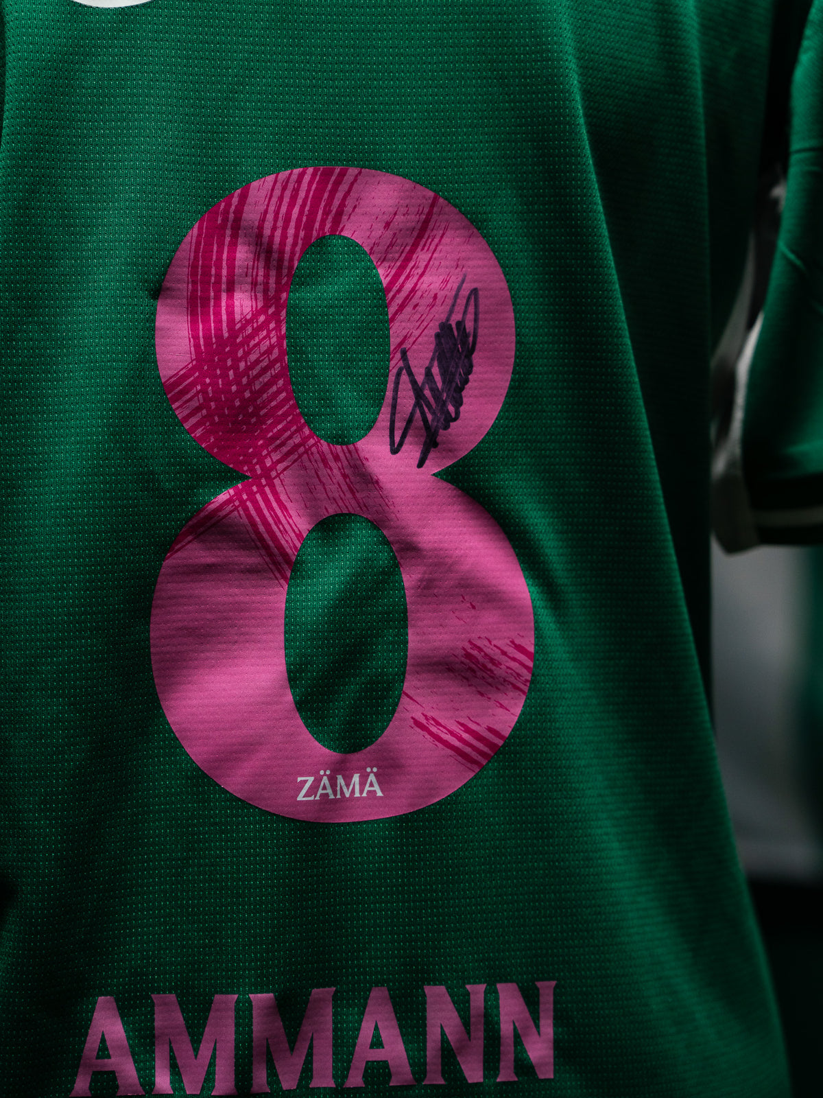 8 Ammann - Heimtrikot Pink Ribbon Edition