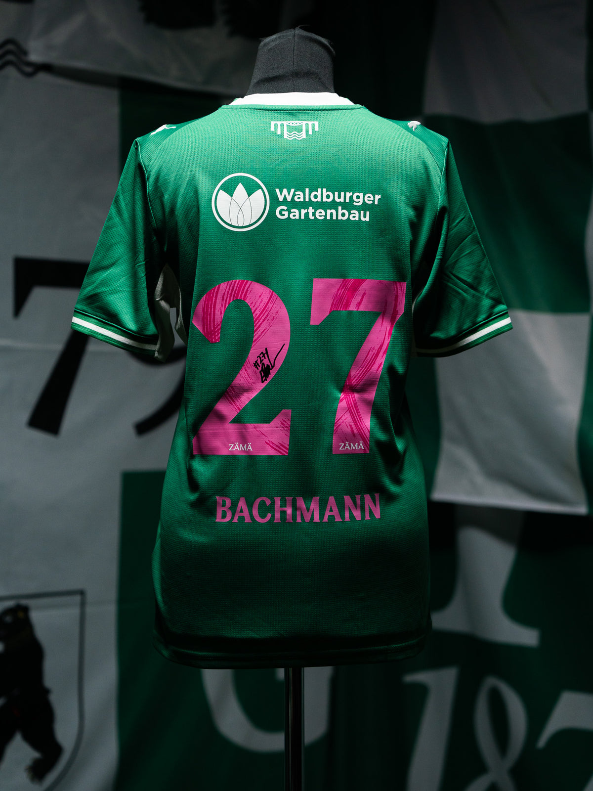27 Bachmann - Heimtrikot Pink Ribbon Edition