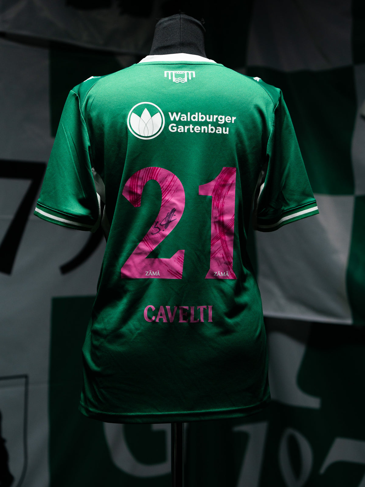21 Cavelti - Heimtrikot Pink Ribbon Edition