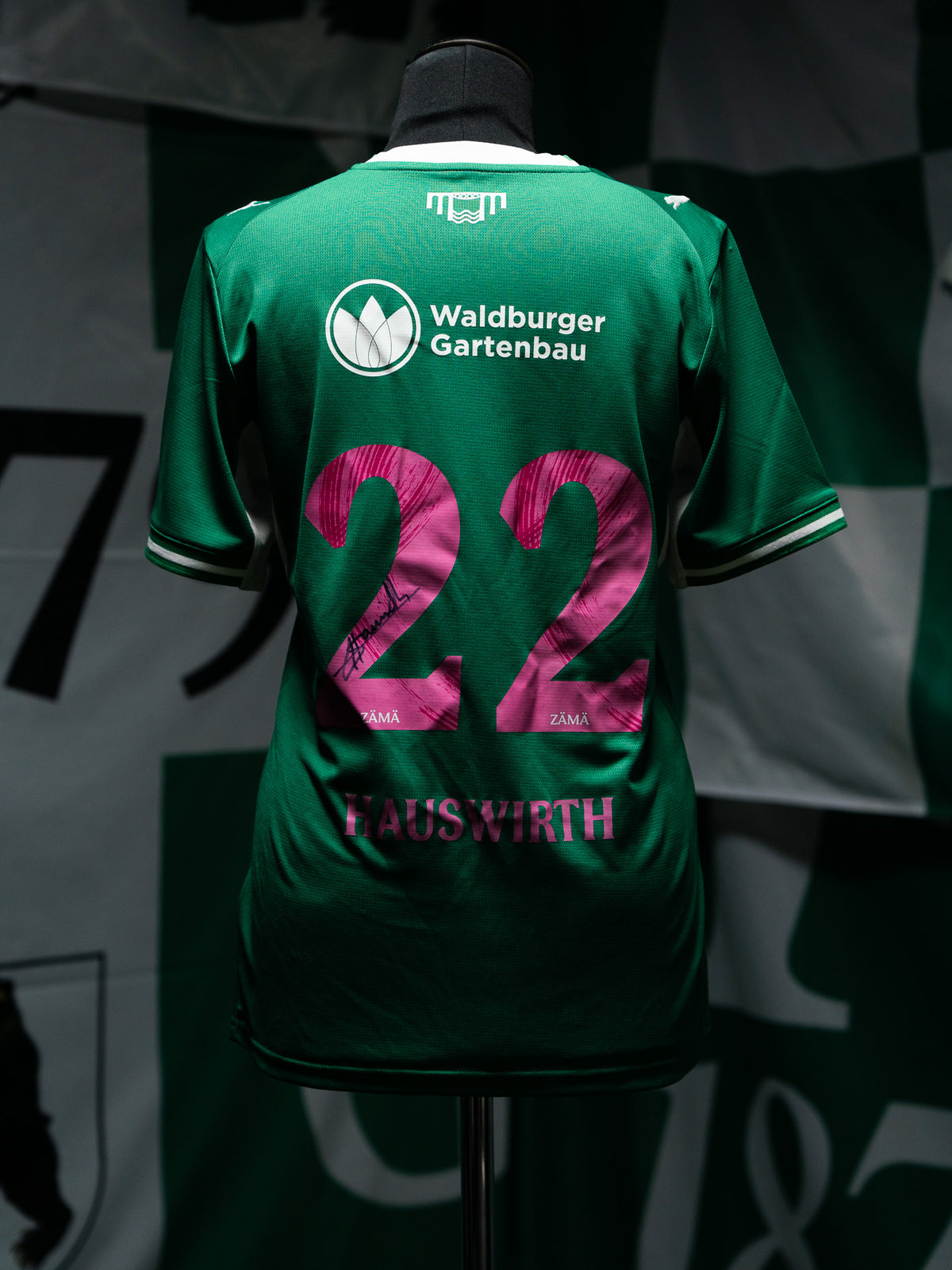 22 Hauswirth - Heimtrikot Pink Ribbon Edition