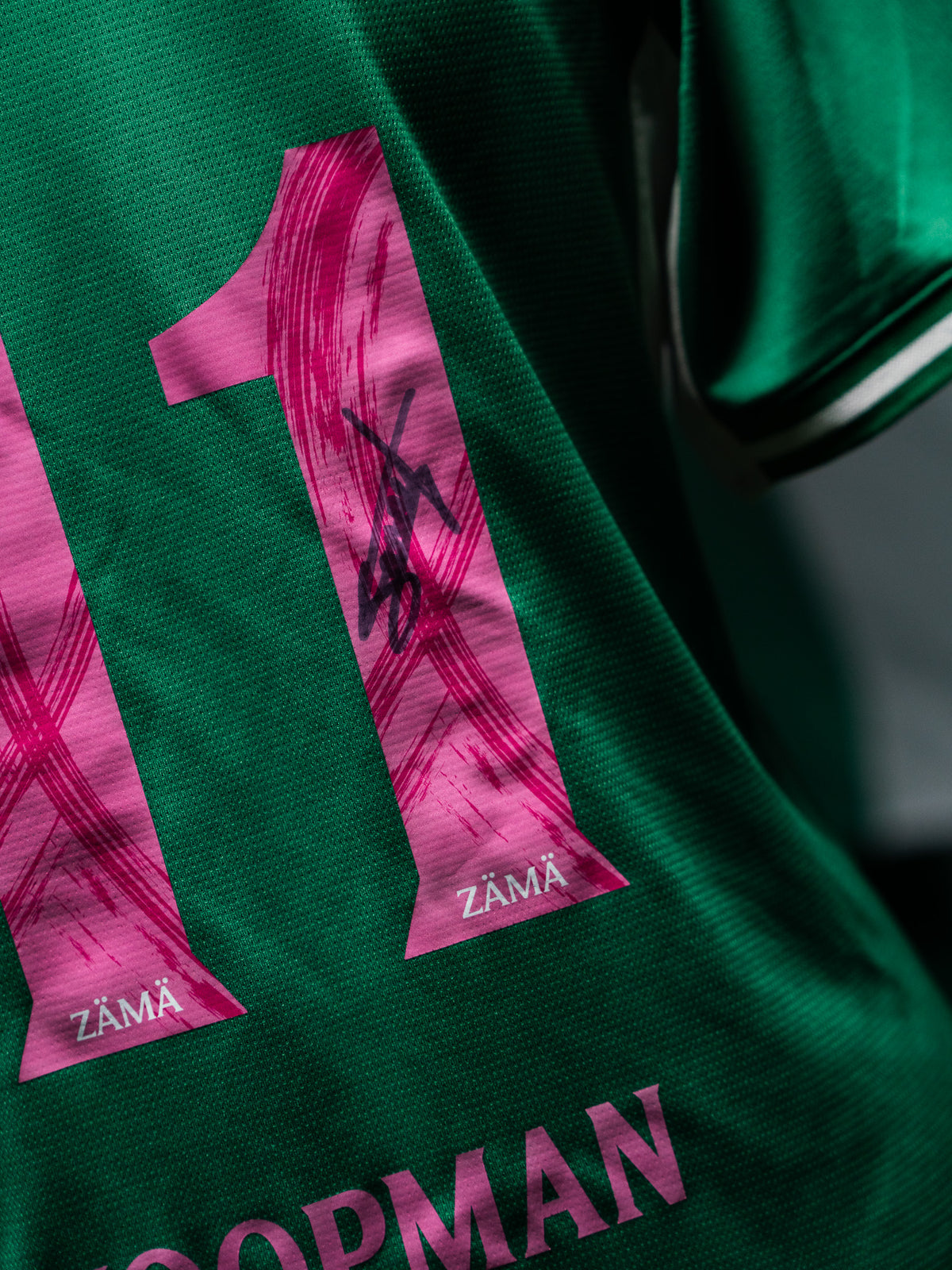 11 Koopman - Heimtrikot Pink Ribbon Edition