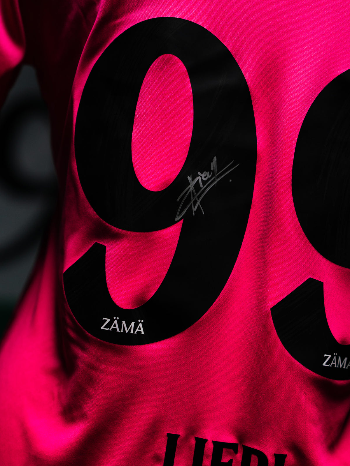 99 Liebl - Heimtrikot Goalie Pink Ribbon Edition