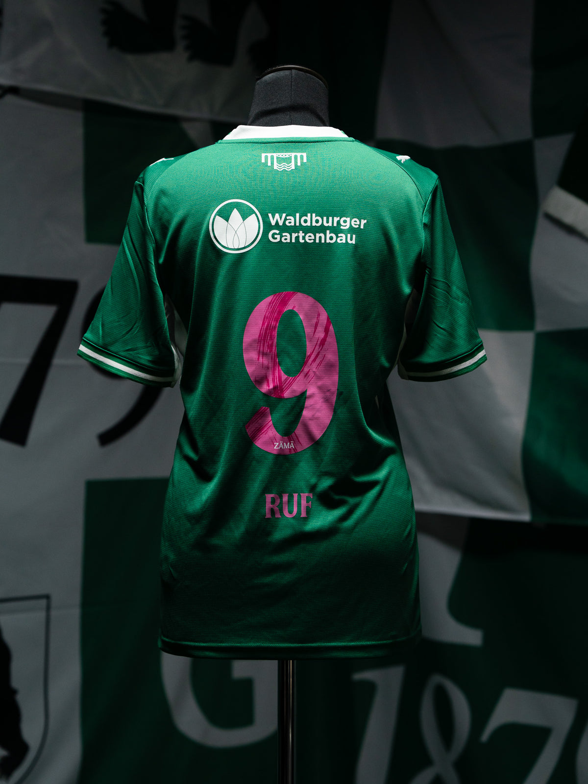 9 Ruf - Heimtrikot Pink Ribbon Edition
