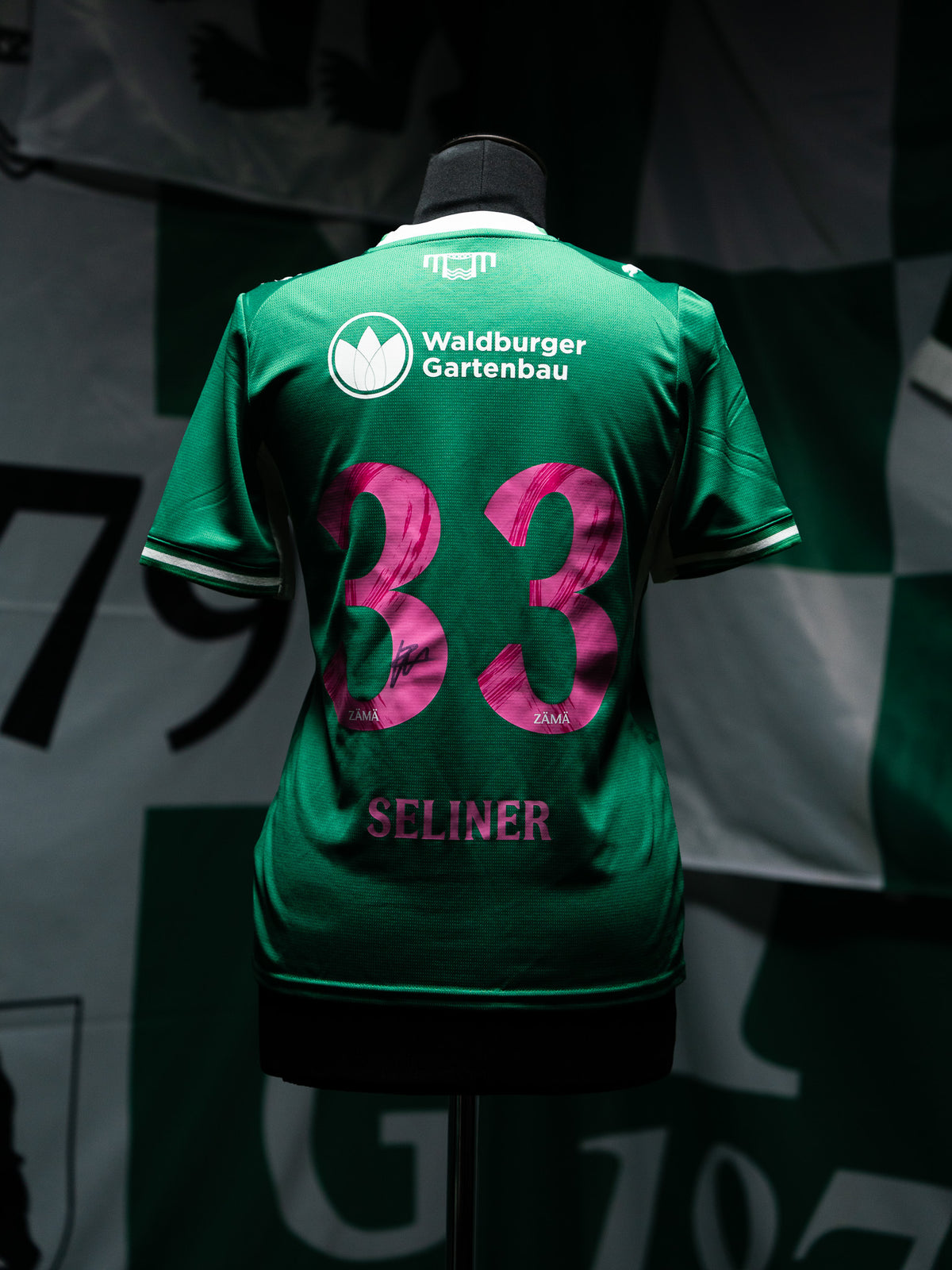 33 Seliner - Heimtrikot Pink Ribbon Edition