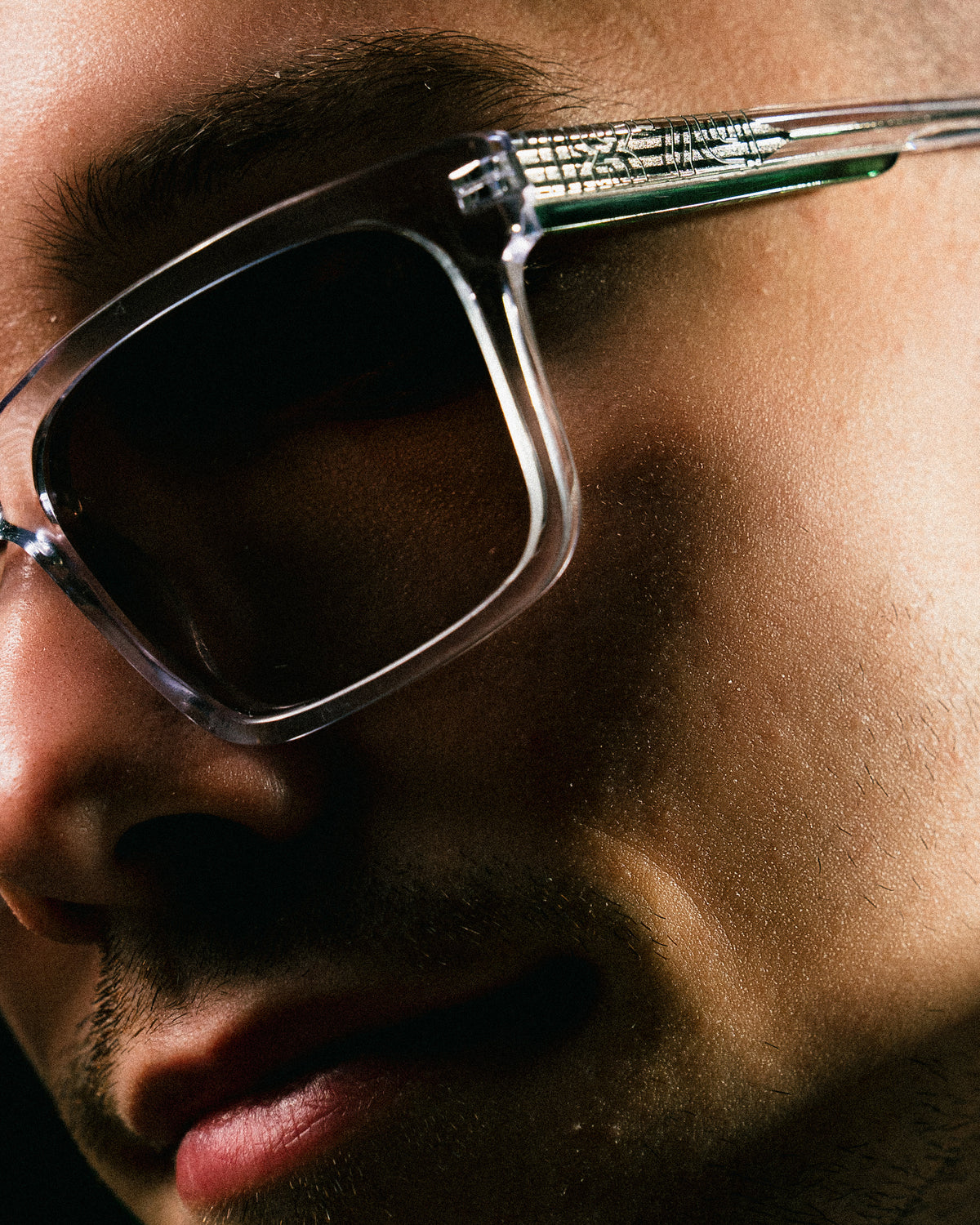 sonnenbrille-2000-transparent-accessoires